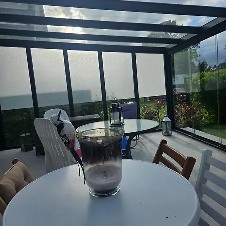 Wintergarden Magiccomfortable Semi-detached House *