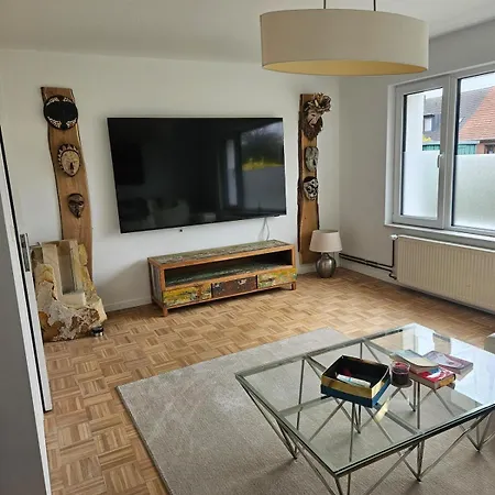 Wintergarden Magiccomfortable Semi-detached House *