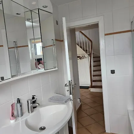 Апартаменты Wintergarden Magiccomfortable Semi-detached House Шенефельд
